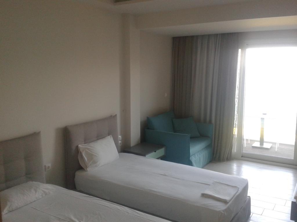 Hotel Kakanakos Loutra Oraias Elenis Habitación foto